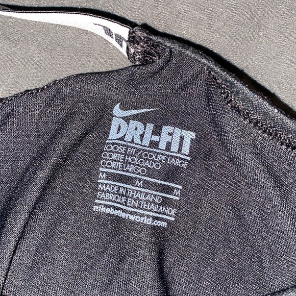 Nike dri-fit tank top - Picture 4 of 4